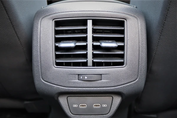 Volkswagen T-Roc Cabrio 1.5 TSI R-Line DSG 26