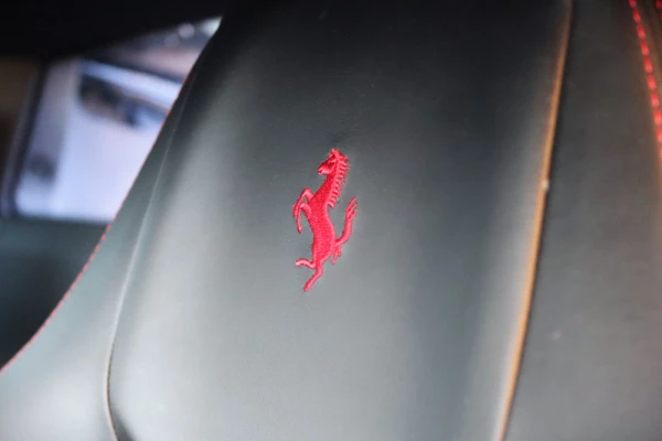 Ferrari F8 Tributo Standard 22