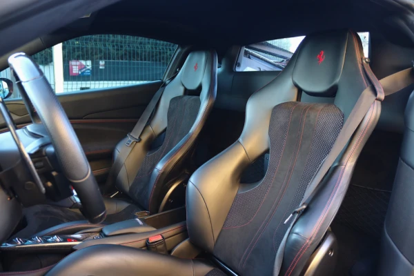 Ferrari F8 Tributo Standard 21