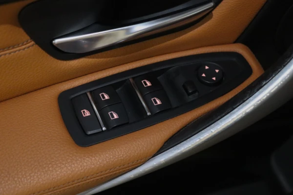 BMW 320 d Touring ED Line Sport Auto 18