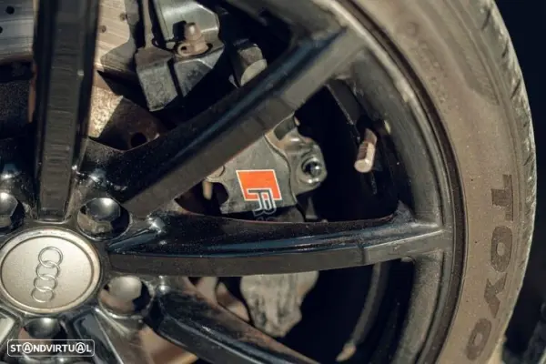 Audi RS4 Avant 4.2 FSi quattro S tronic 17