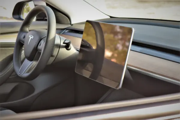 Tesla Model 3 Standard Range Plus RWD 5