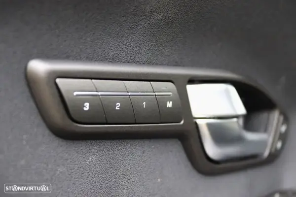 Land Rover Range Rover Evoque 2.2 TD4 Pure Auto 6