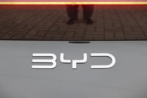 BYD Dolphin Surf 30 kWh Active 16