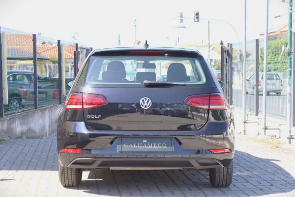 Volkswagen Golf 1.0 TSI Life 8