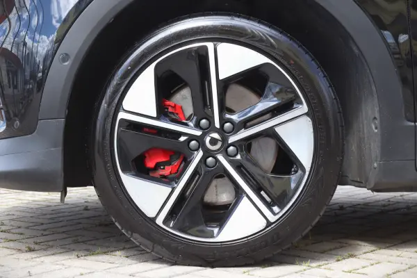 Smart #1 66 kWh Brabus AWD 13