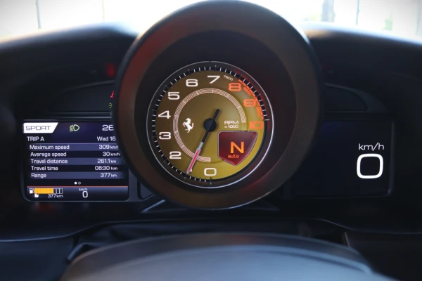 Ferrari F8 Tributo Standard 26