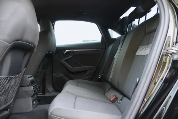 Audi A3 Limousine 30 TFSI Advanced S tronic 26