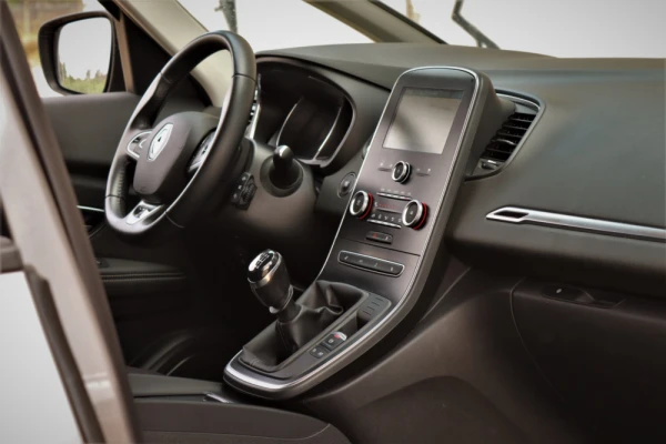 Renault Grand Scénic 1.5 dCi Dynamique S 7L 4