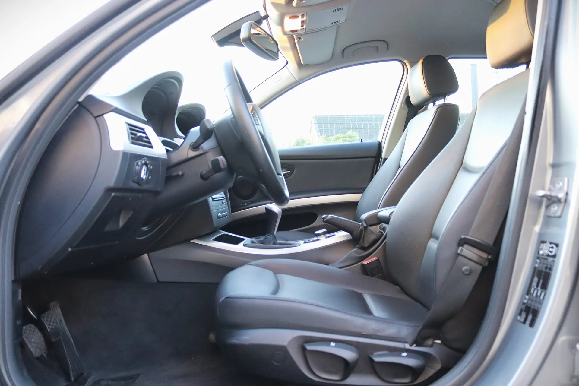 BMW 318 d Sport Line 13