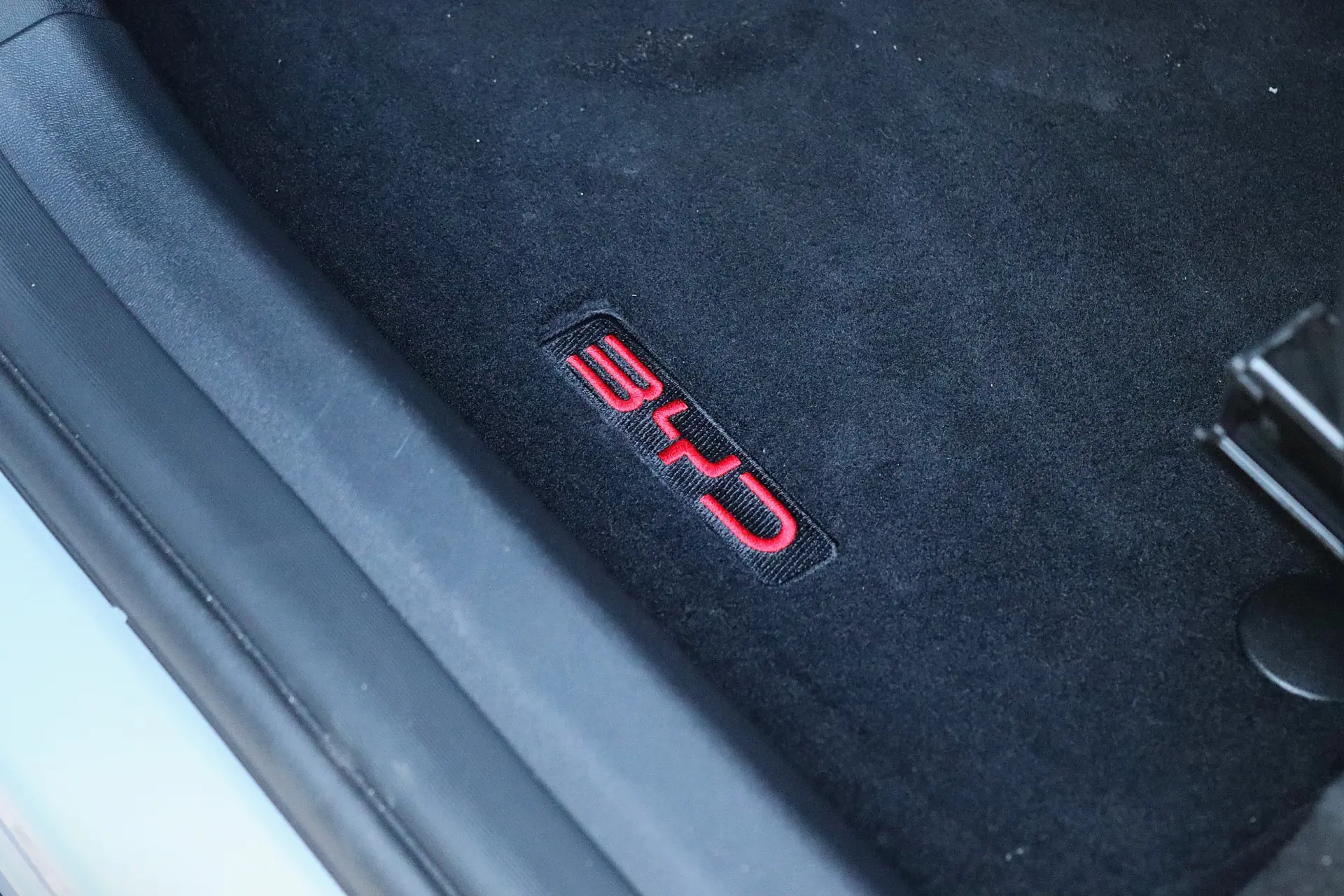 BYD Dolphin Surf 30 kWh Active 20