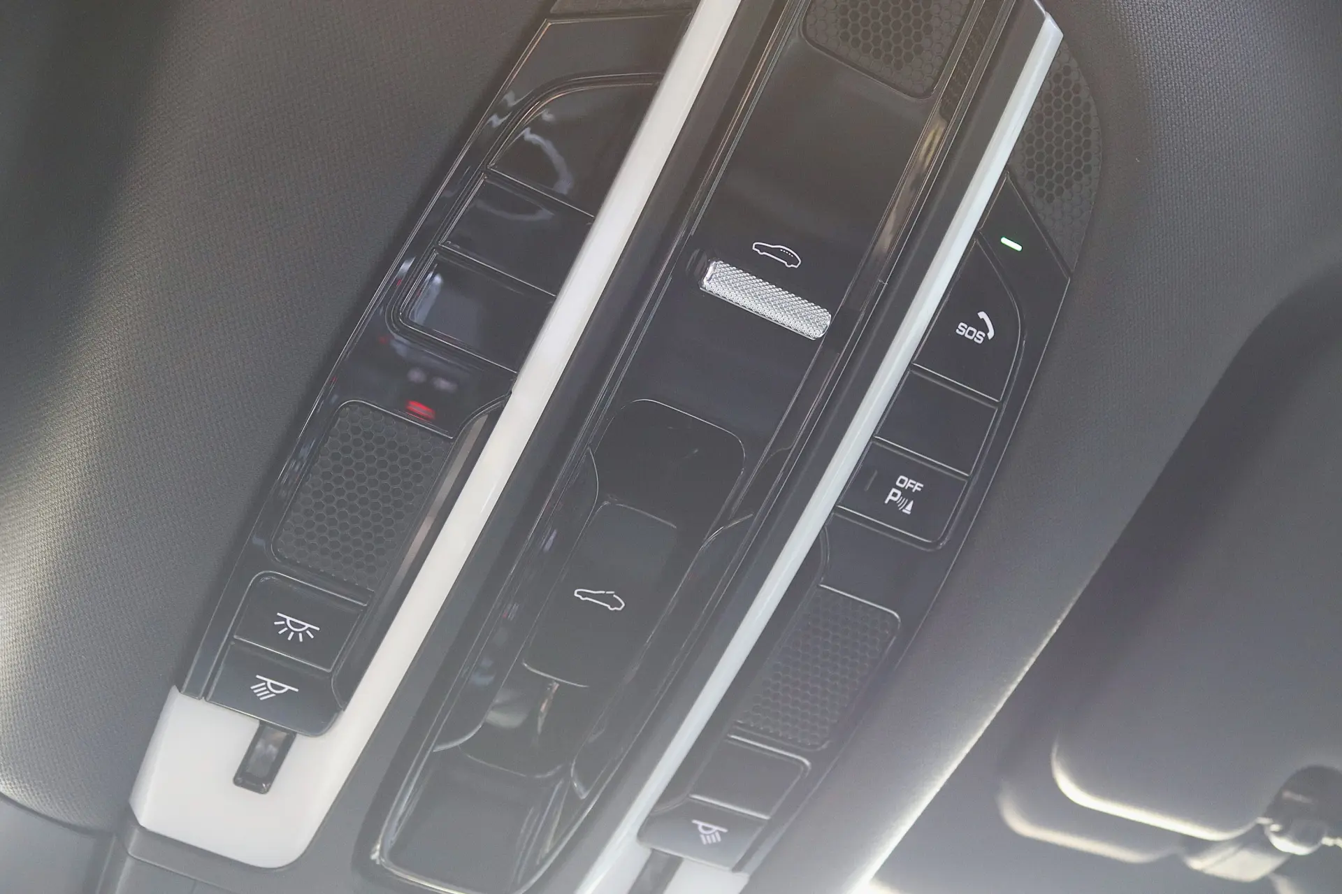 Porsche Cayenne E-Hybrid 46