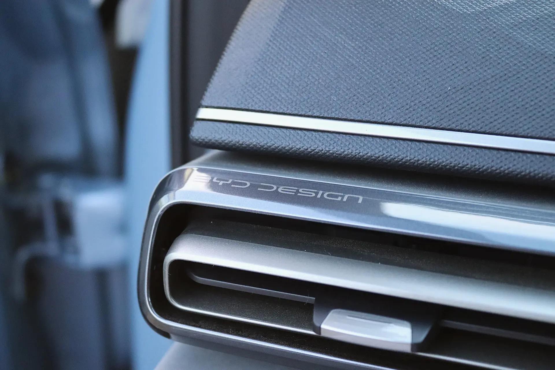 BYD Dolphin Surf 30 kWh Active 8