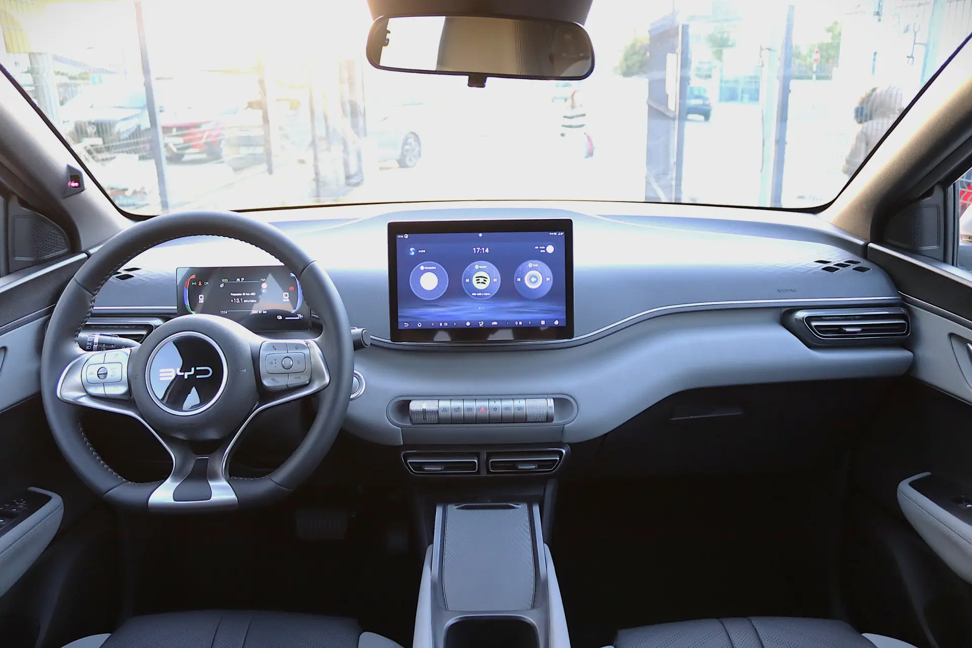 BYD Dolphin Surf 30 kWh Active 4