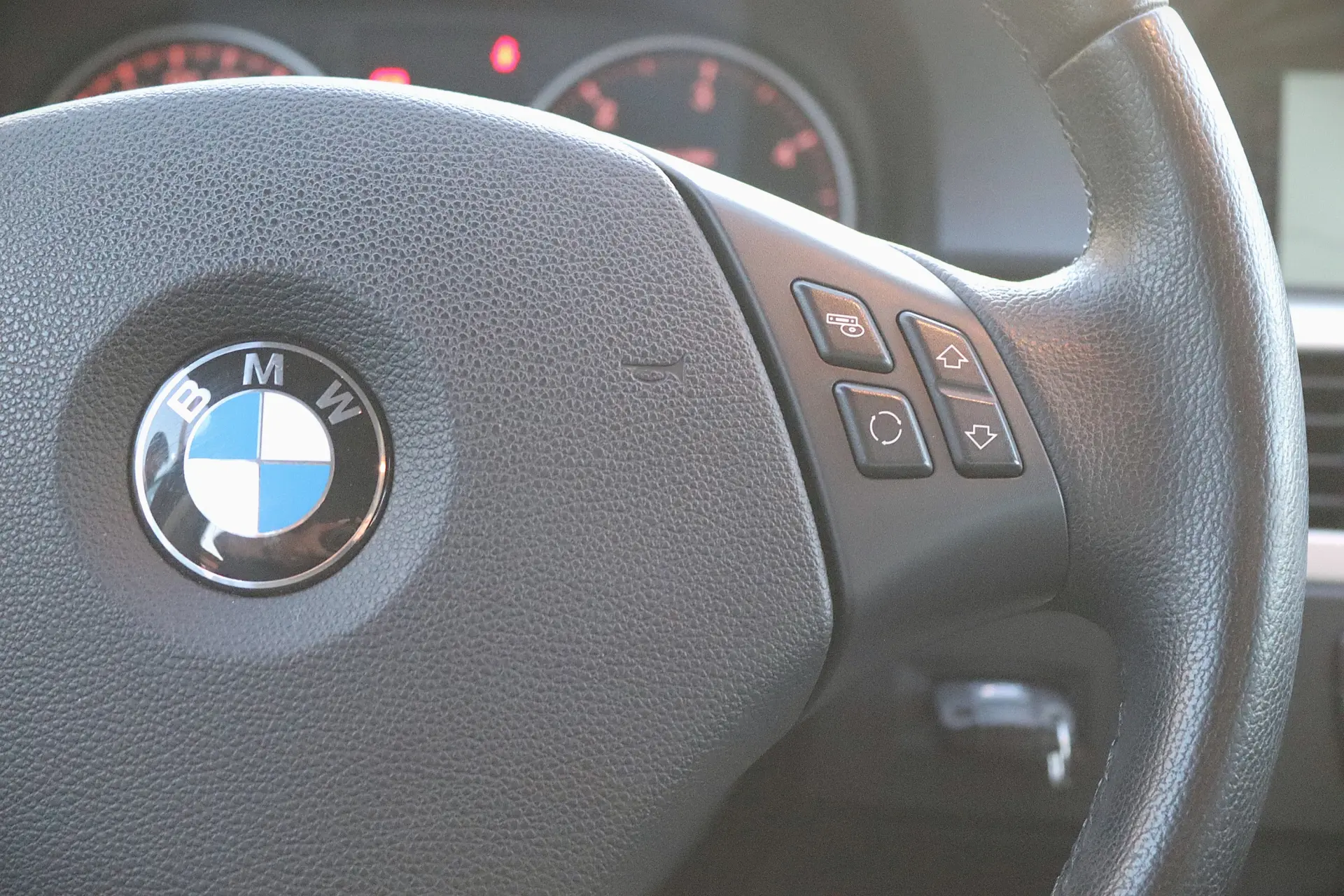 BMW 318 d Sport Line 18