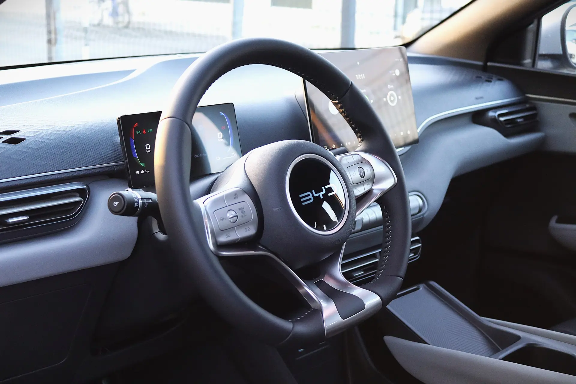 BYD Dolphin Surf 30 kWh Active 17