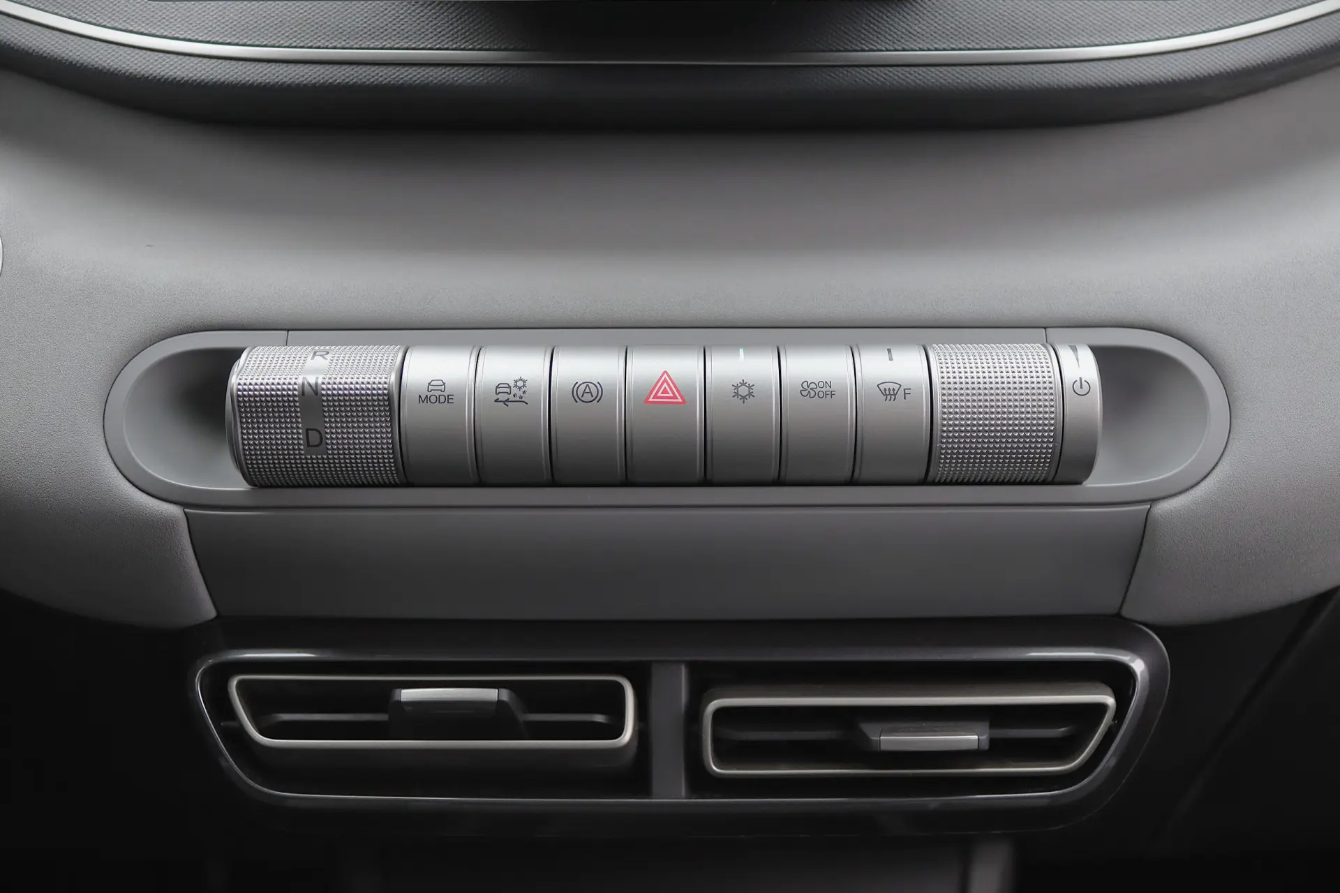 BYD Dolphin Surf 30 kWh Active 23