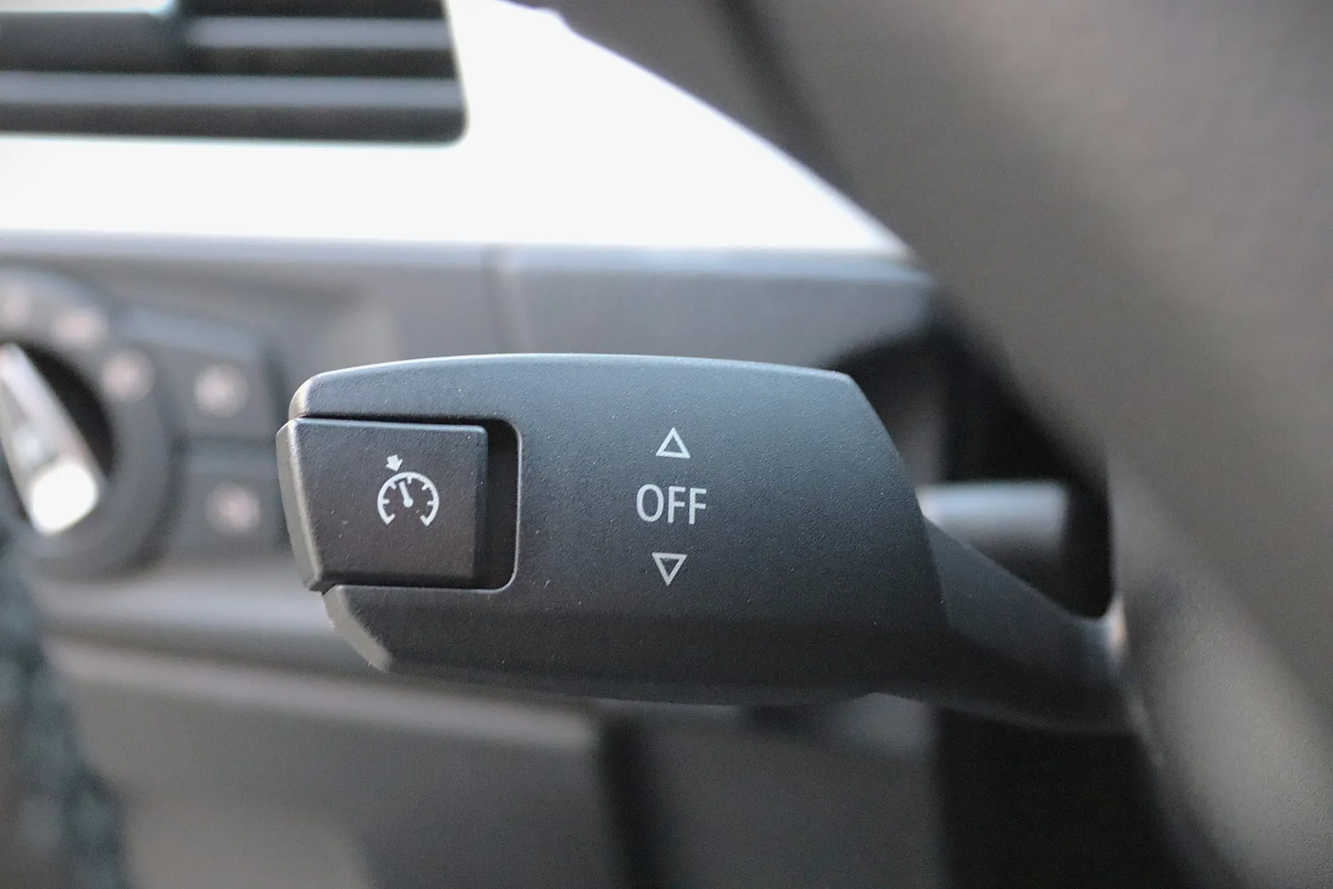 BMW 318 d Sport Line 7