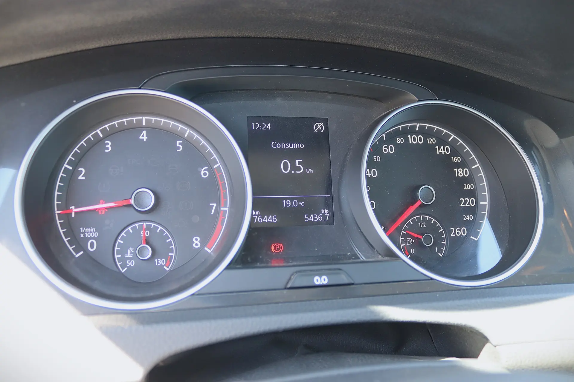 Volkswagen Golf 1.0 TSI Life 19