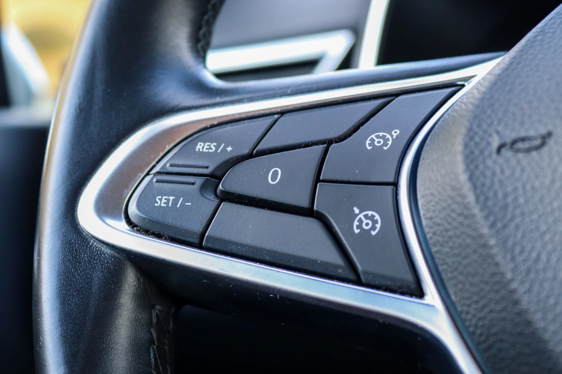 Renault Clio 1.0 TCe Intens Bi-Fuel 18