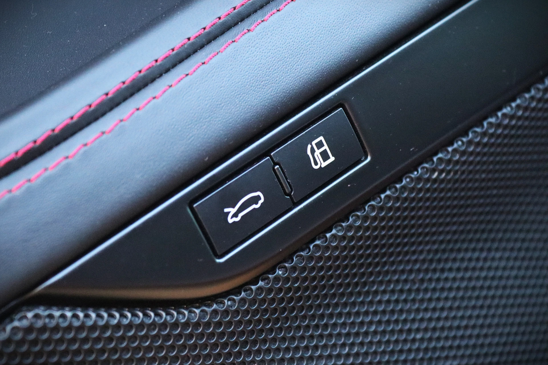 Ferrari F8 Tributo Standard 18