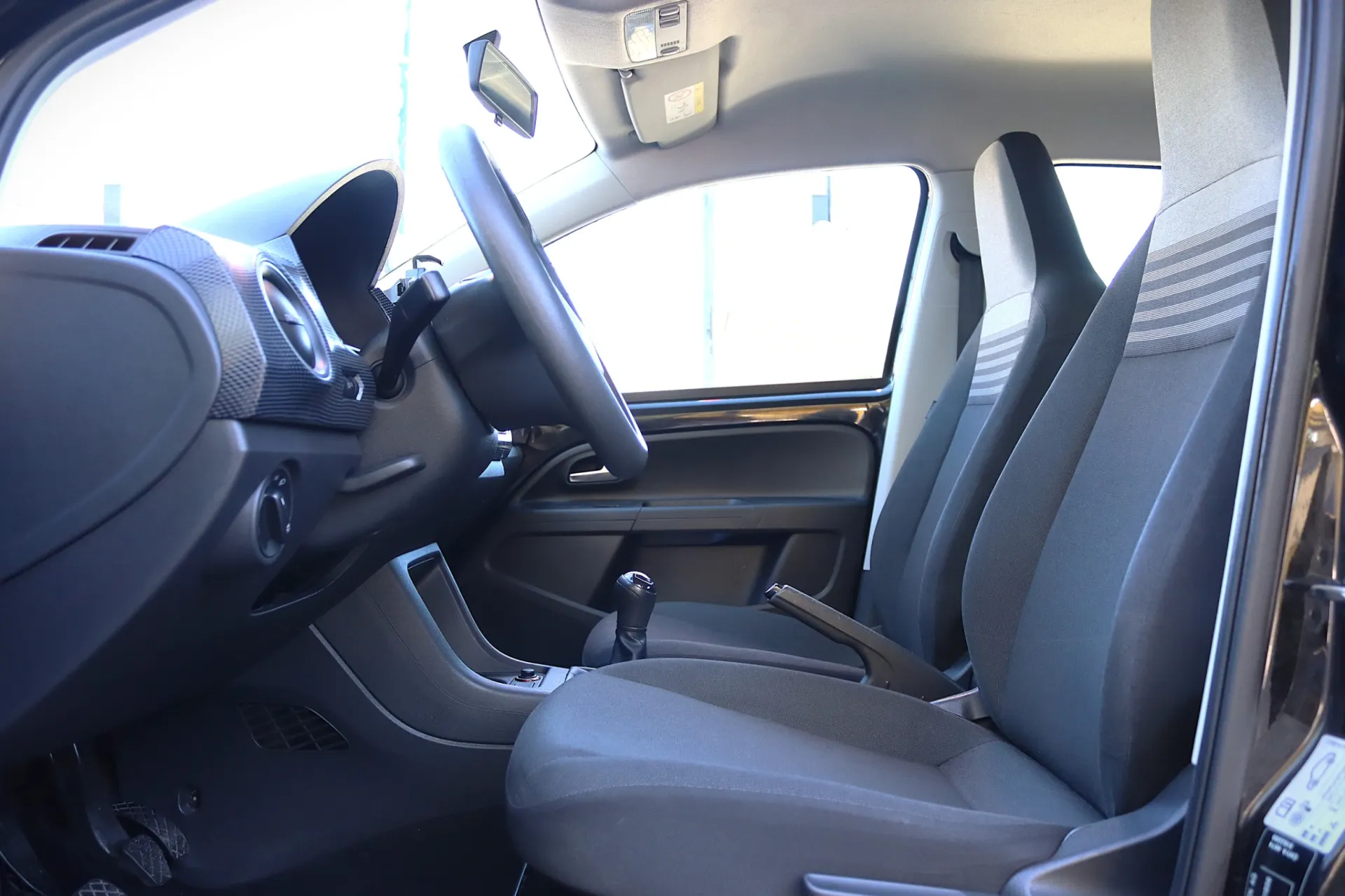 Volkswagen Up! 1.0 Move 14