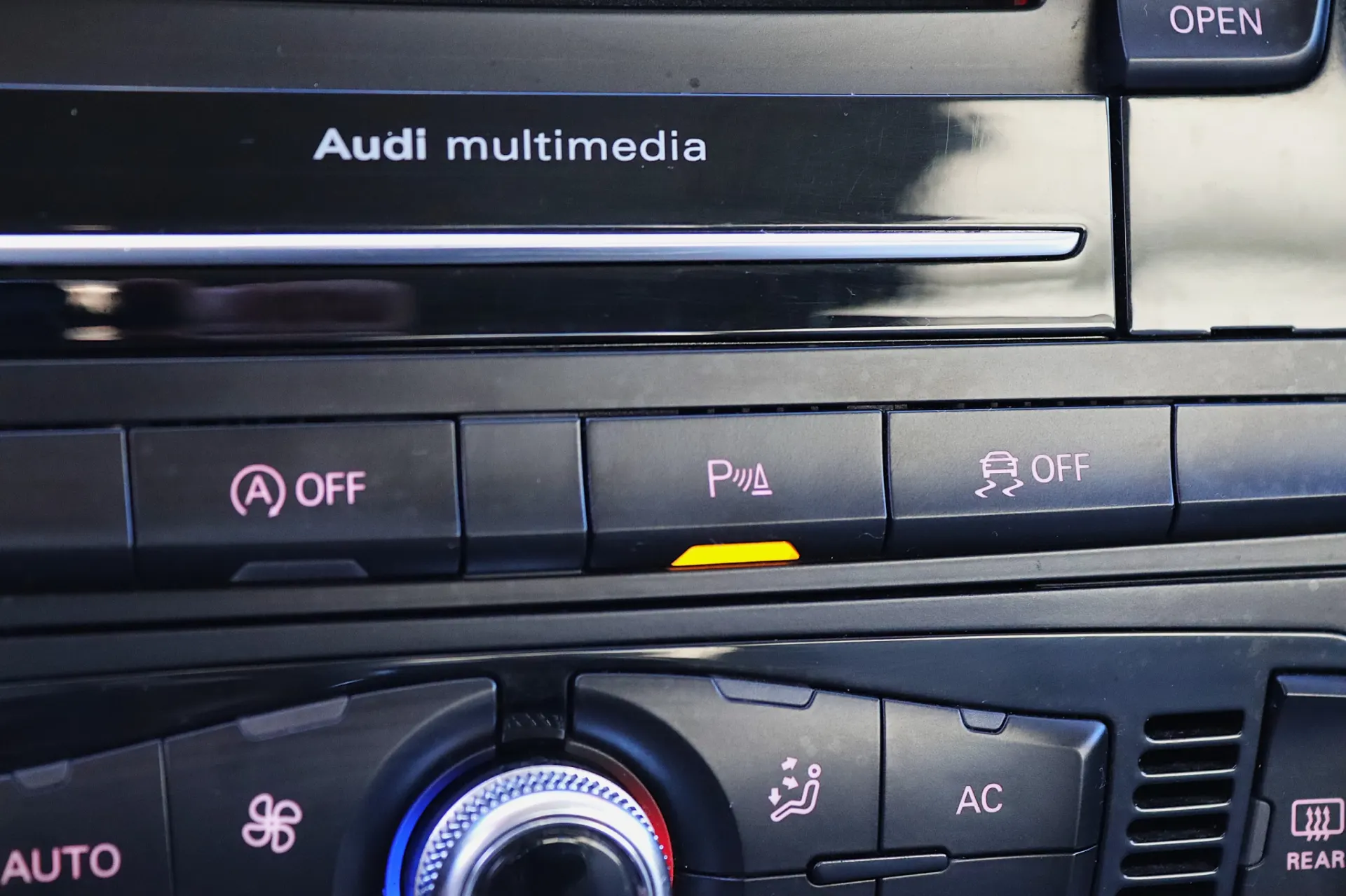 Audi A4 Allroad 2.0 TDI quattro Advance S tronic 29