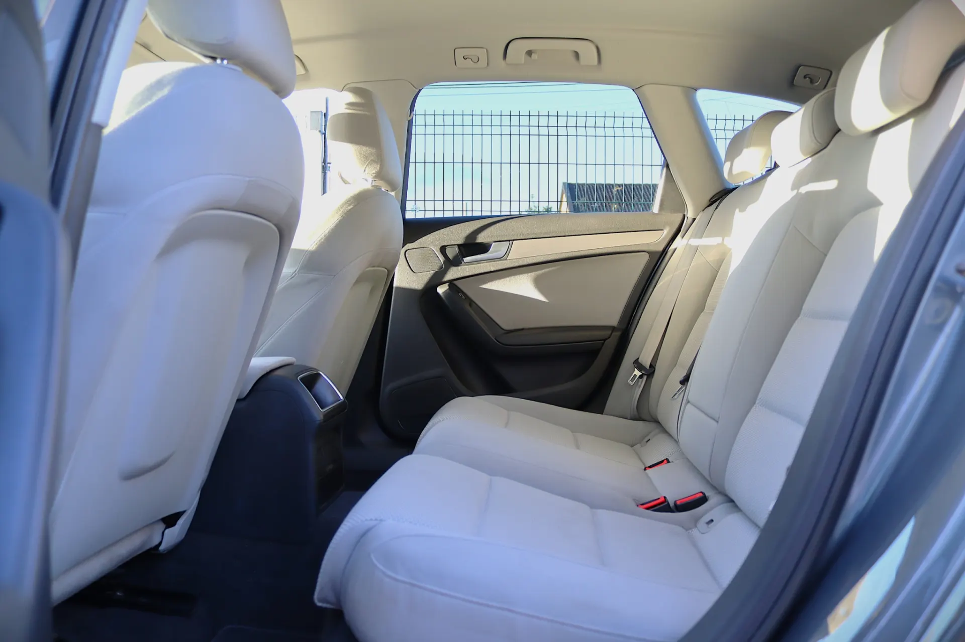 Audi A4 Allroad 2.0 TDI quattro Advance S tronic 33